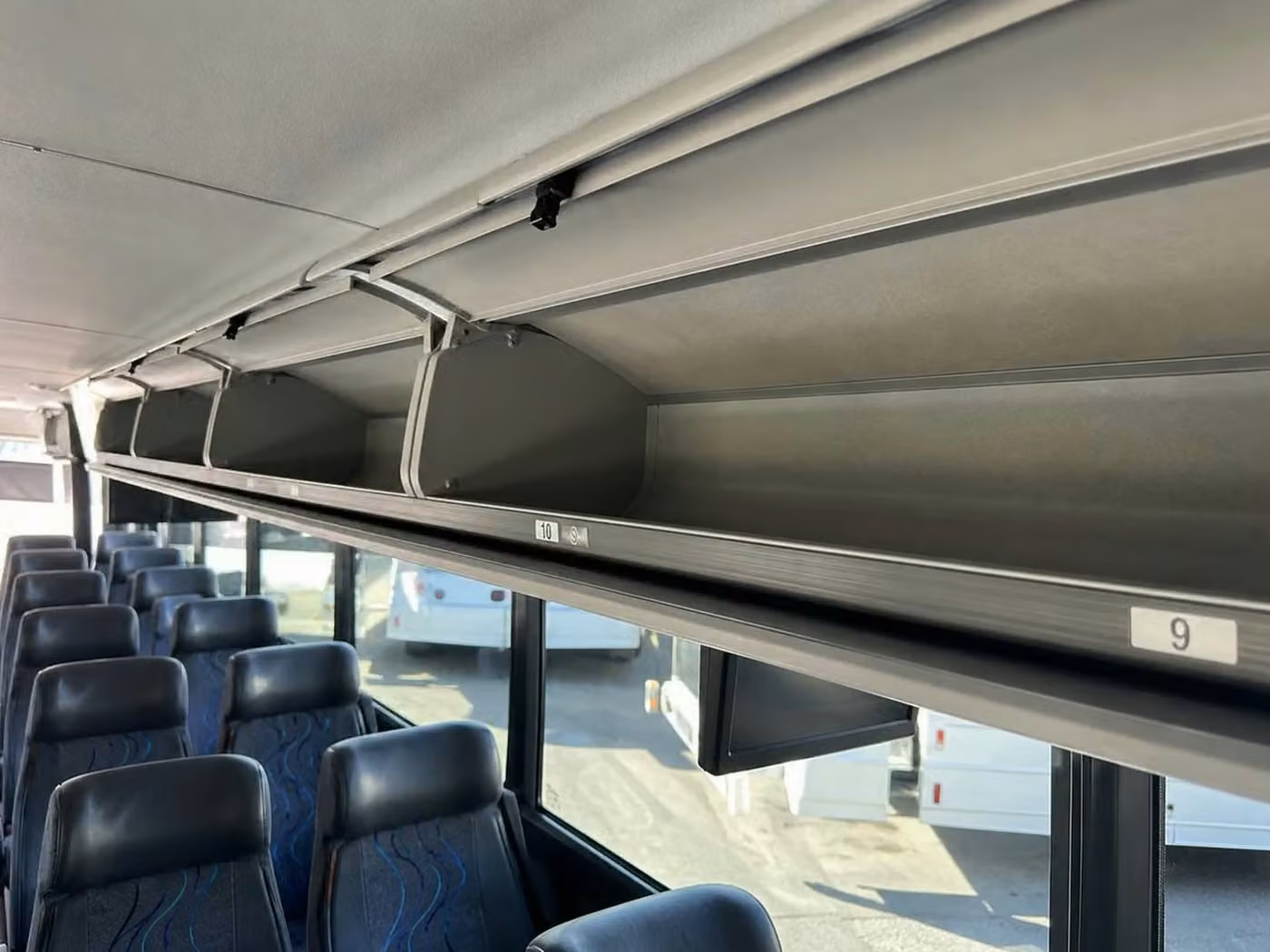 los altos 18 passenger minibus overhead storage