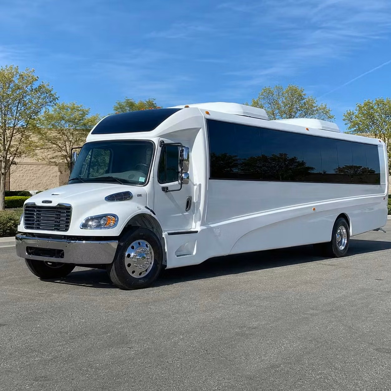 los altos 28 passenger minibus rental