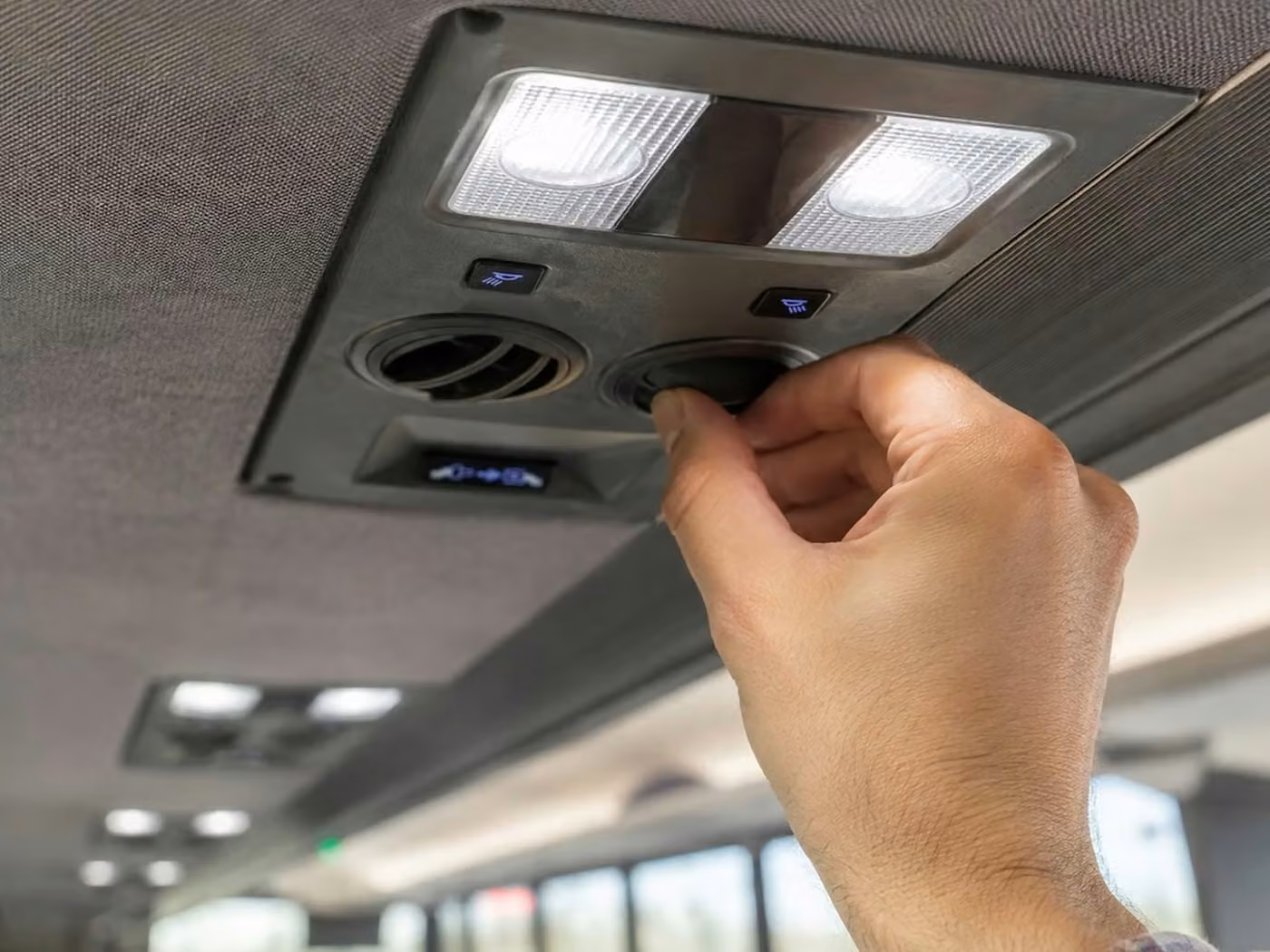 los altos 35 passenger minibus air conditioning