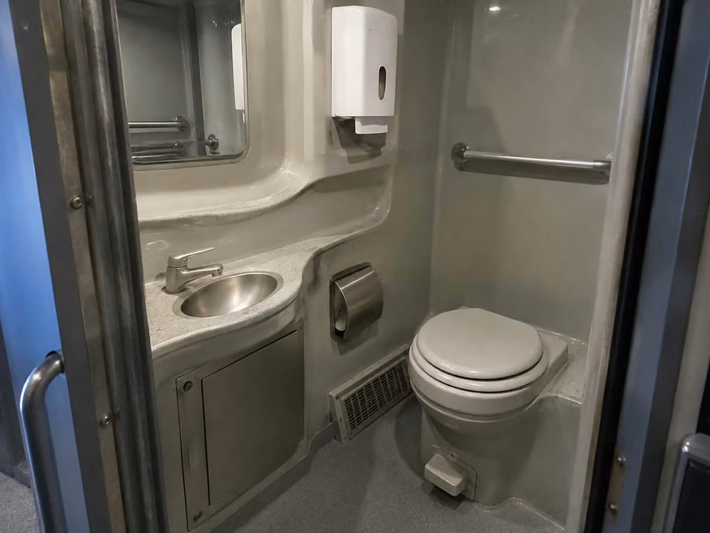 los altos charter bus onboard restroom